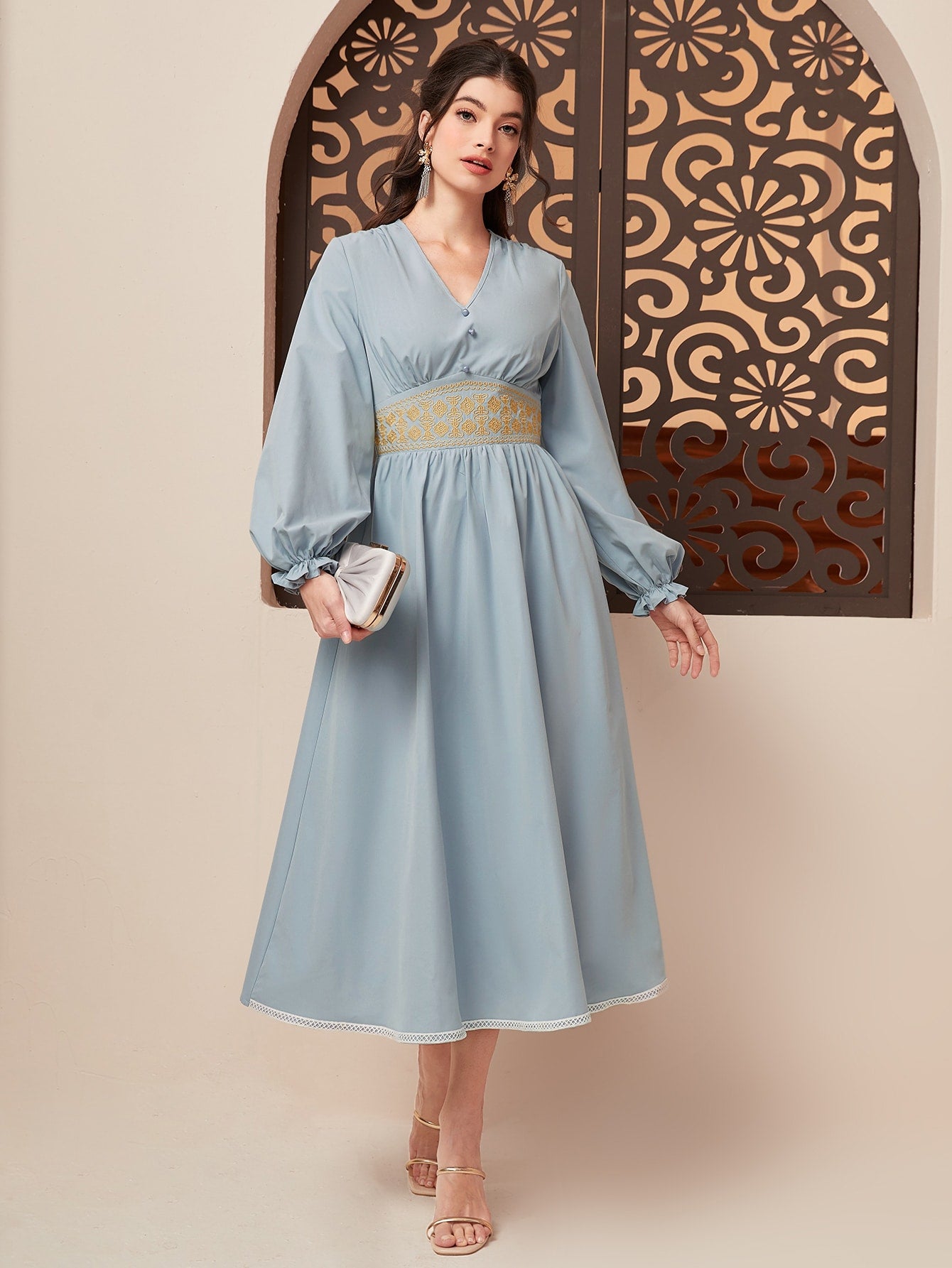 Embroidery Waistband Flounce Sleeve Dress