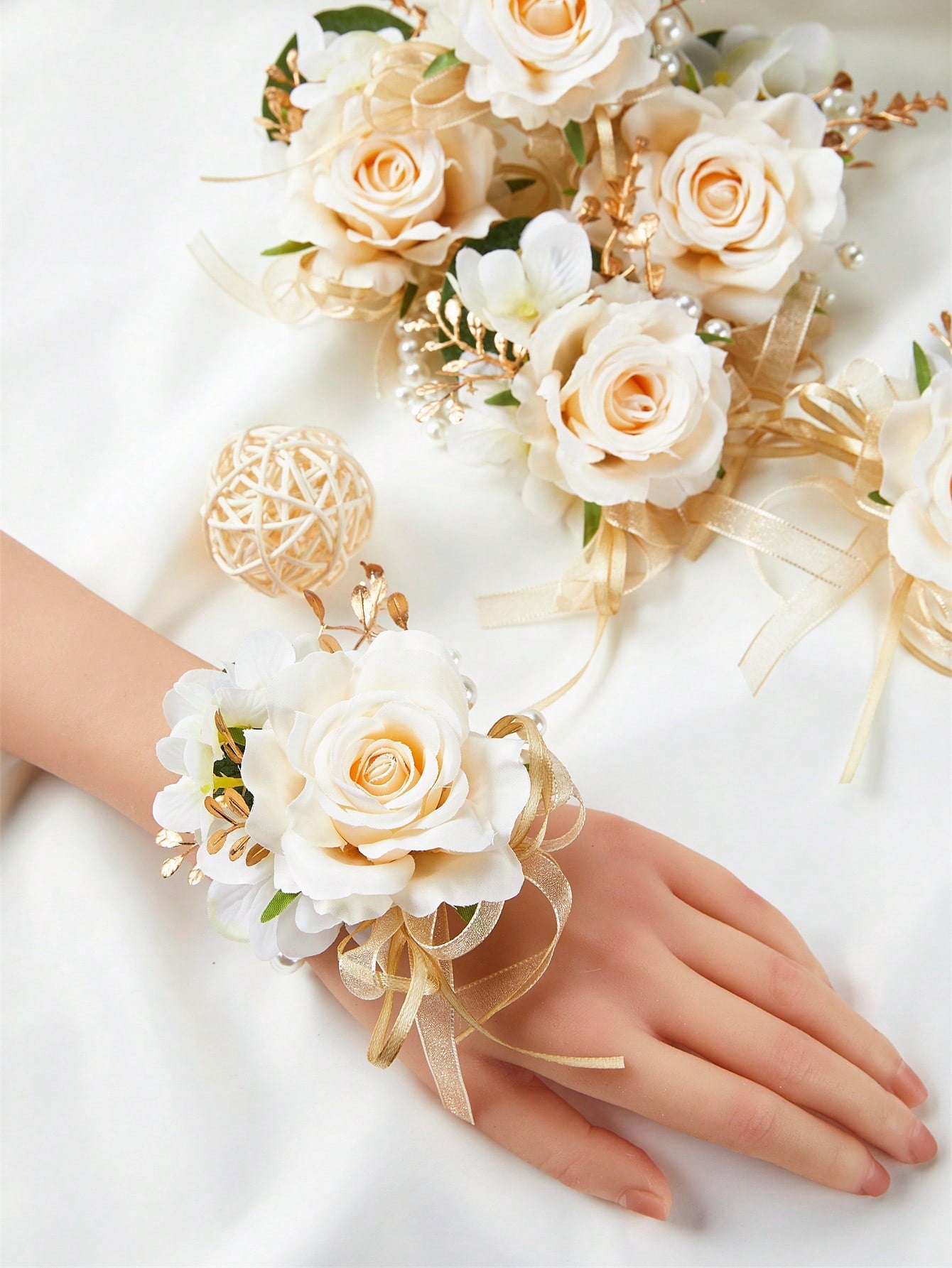 6pcs Women Faux Pearl & Flower Decor Fashionable Wrist Corsage For Wedding Party