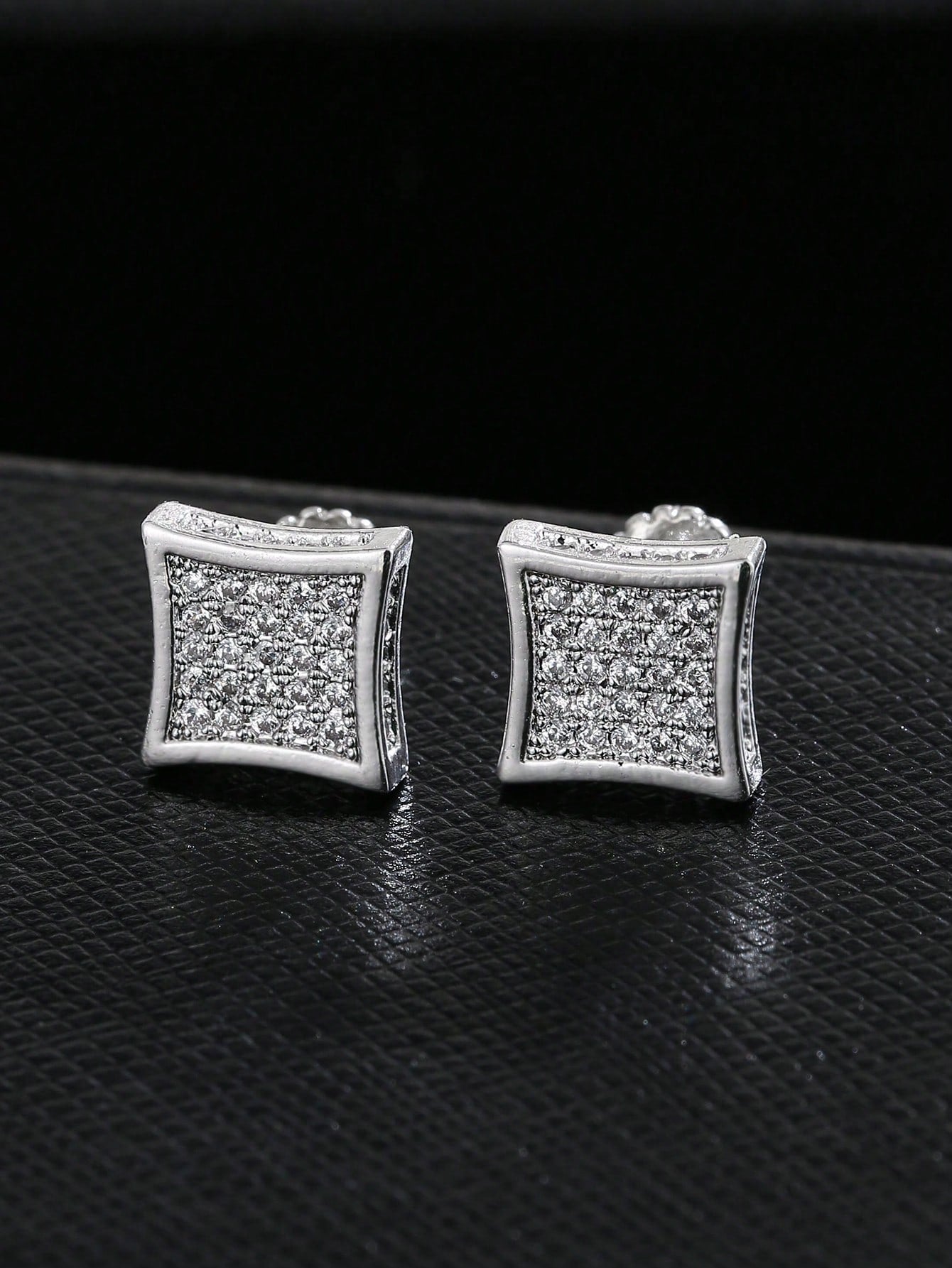 1pair Glamorous Rhinestone Decor Geometric Stud Earrings For Men For Daily Decoration, For Jewelry Gift And Party