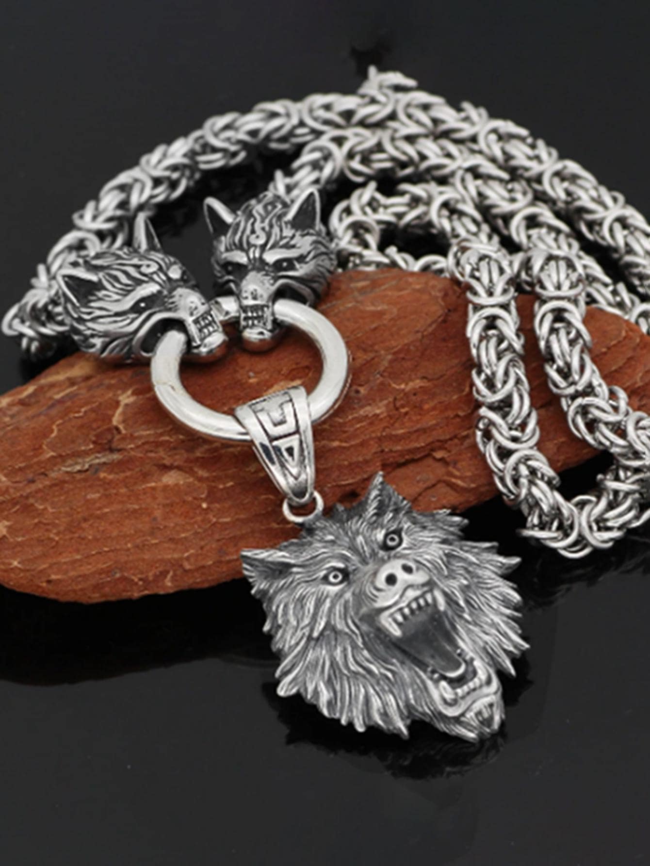 Fashionable Zinc Alloy Wolf Head Pendant Necklace For Men For Daily Decoration Party