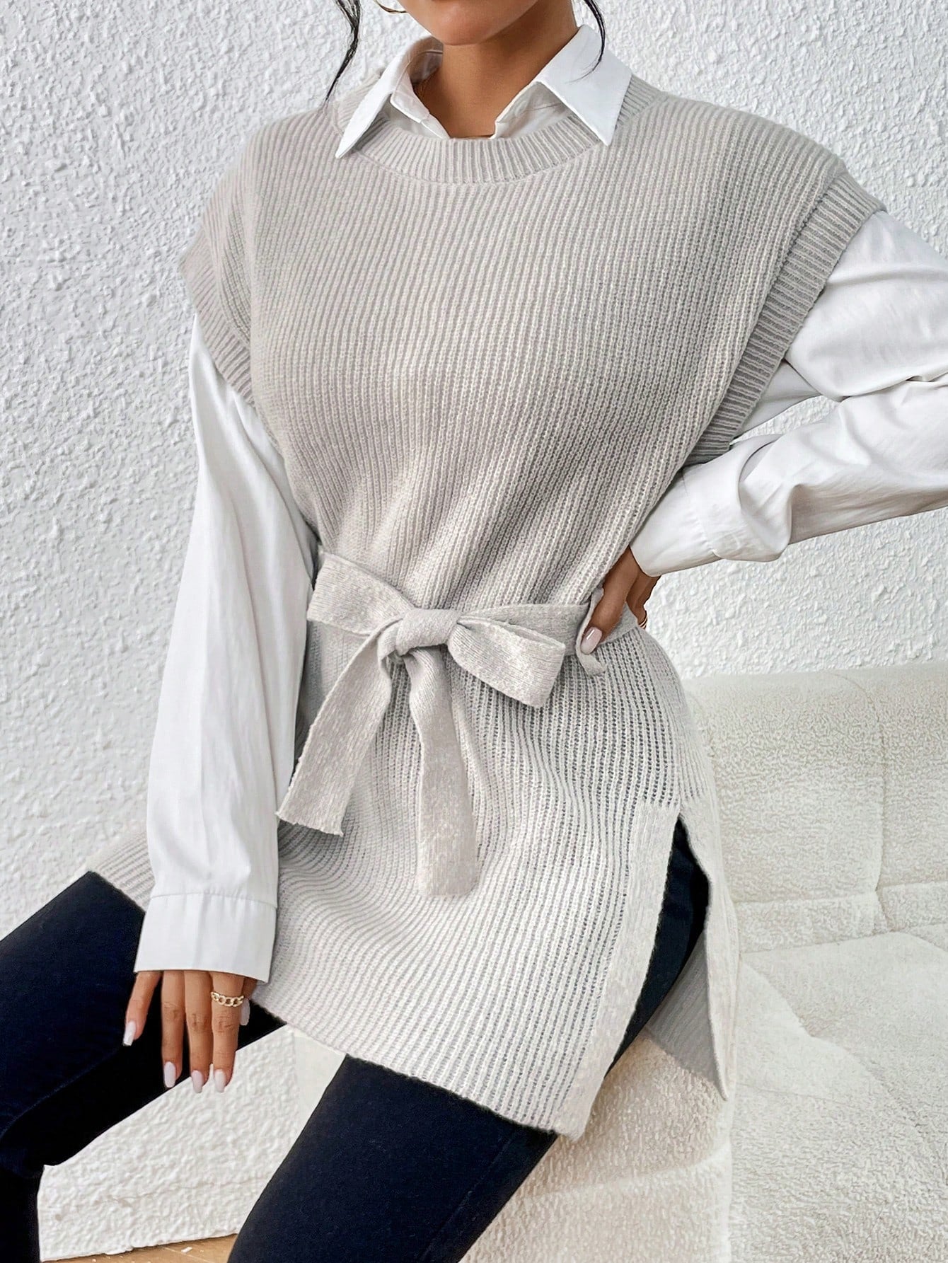 1pc Split Hem Belted Sweater Vest