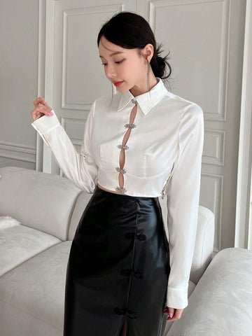 Solid Hook & Eye Front Crop Shirt