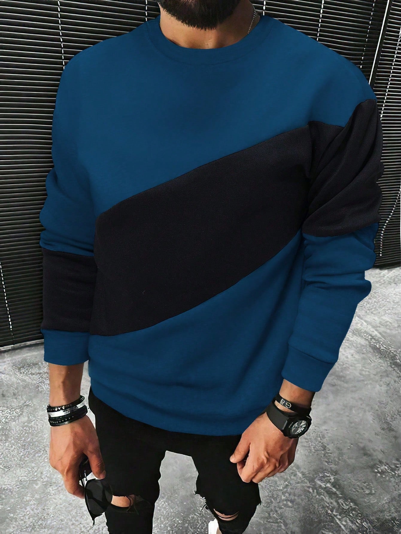 Men Color Block Thermal Lined Sweatshirt