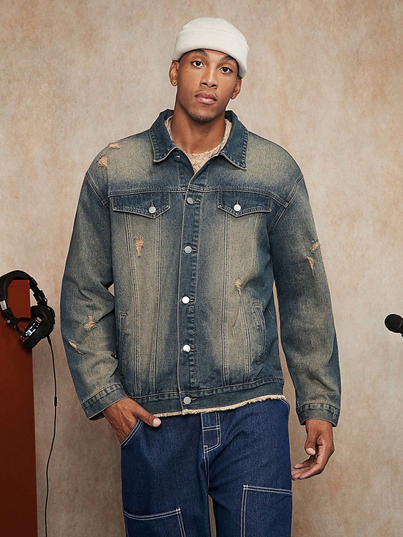 Men's Loose Fit Ripped Frayed Denim Jacket