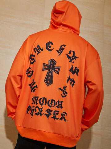 Men Chinese Letter & Cross Graphic Drop Shoulder Hoodie