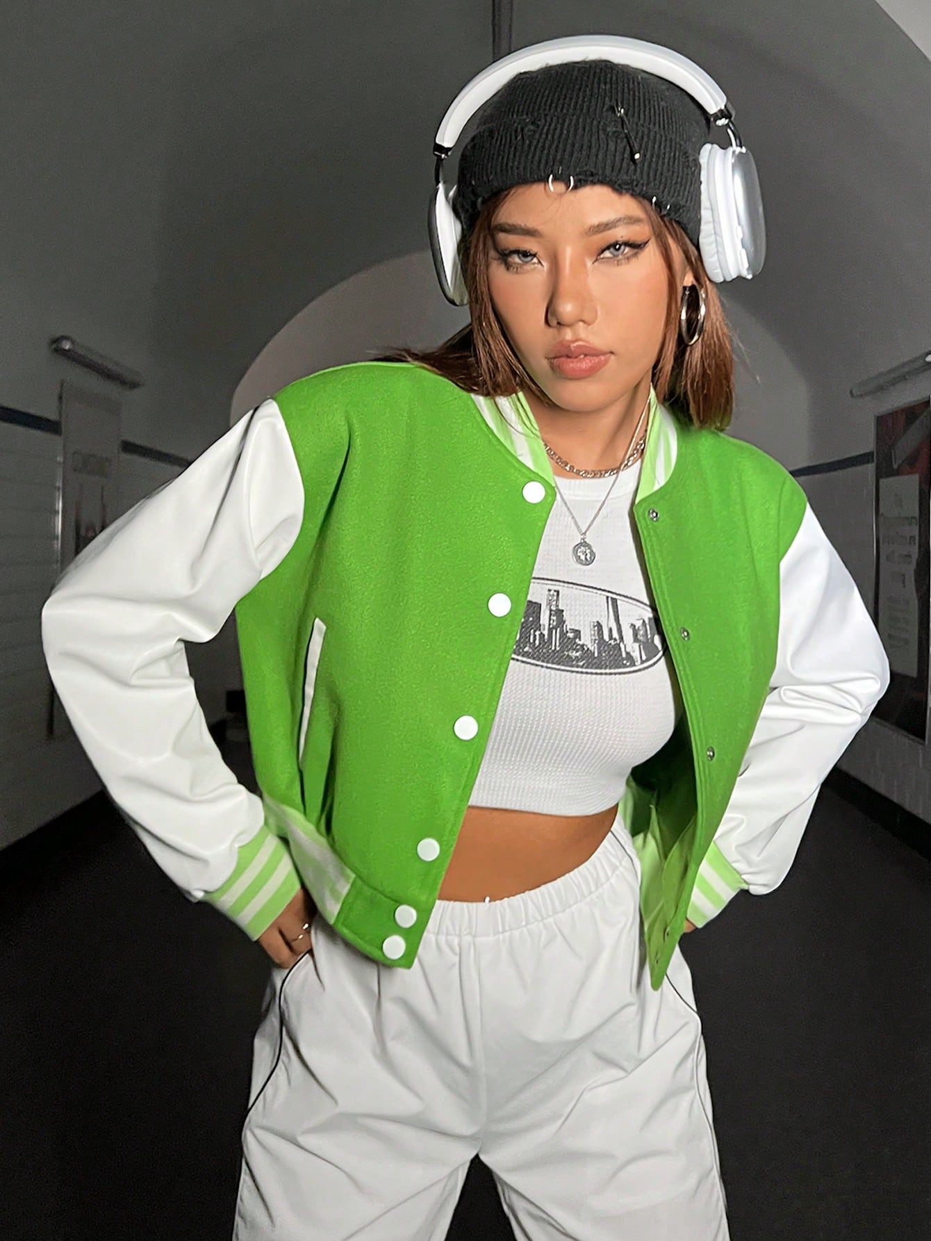 Colorblock Striped Trim Drop Shoulder Crop Varsity Jacket