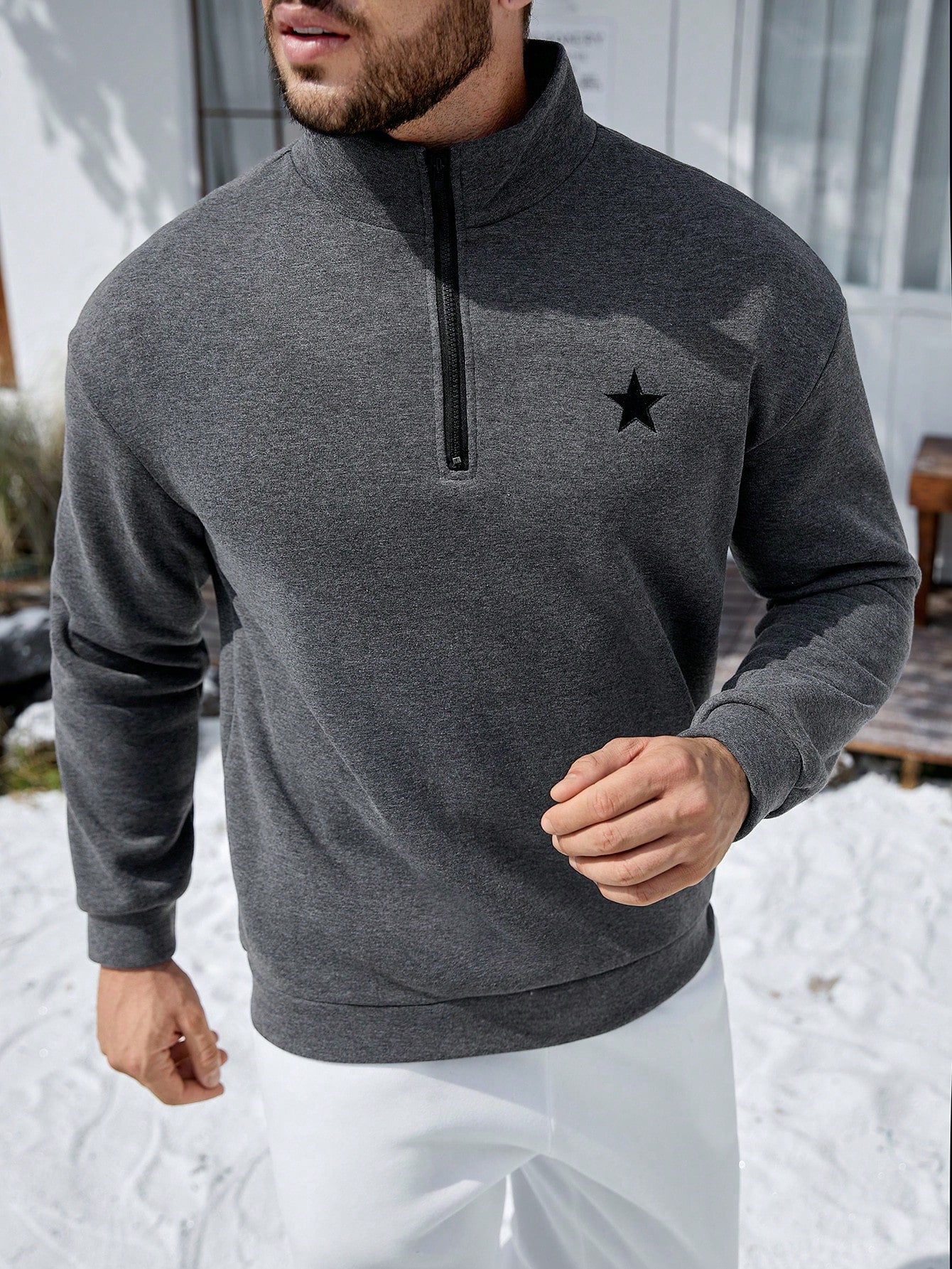 Loose Fit Men's Embroidery Detail Drop Shoulder Half Zip Sweatshirt