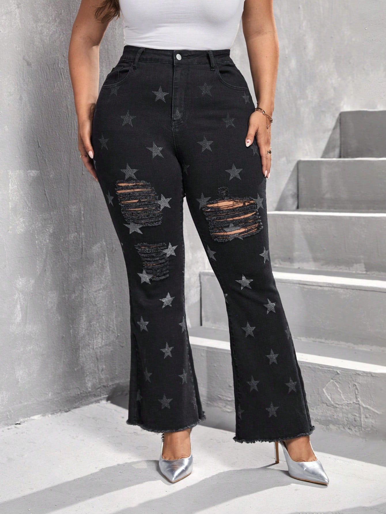 Plus Star Print Ripped Raw Hem Flare Leg Jeans