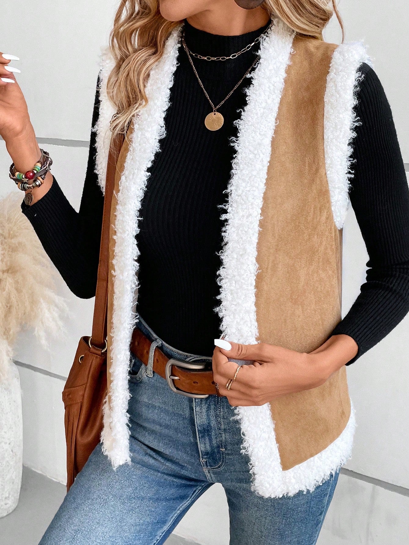 Contrast Color Frayed Vest Jacket