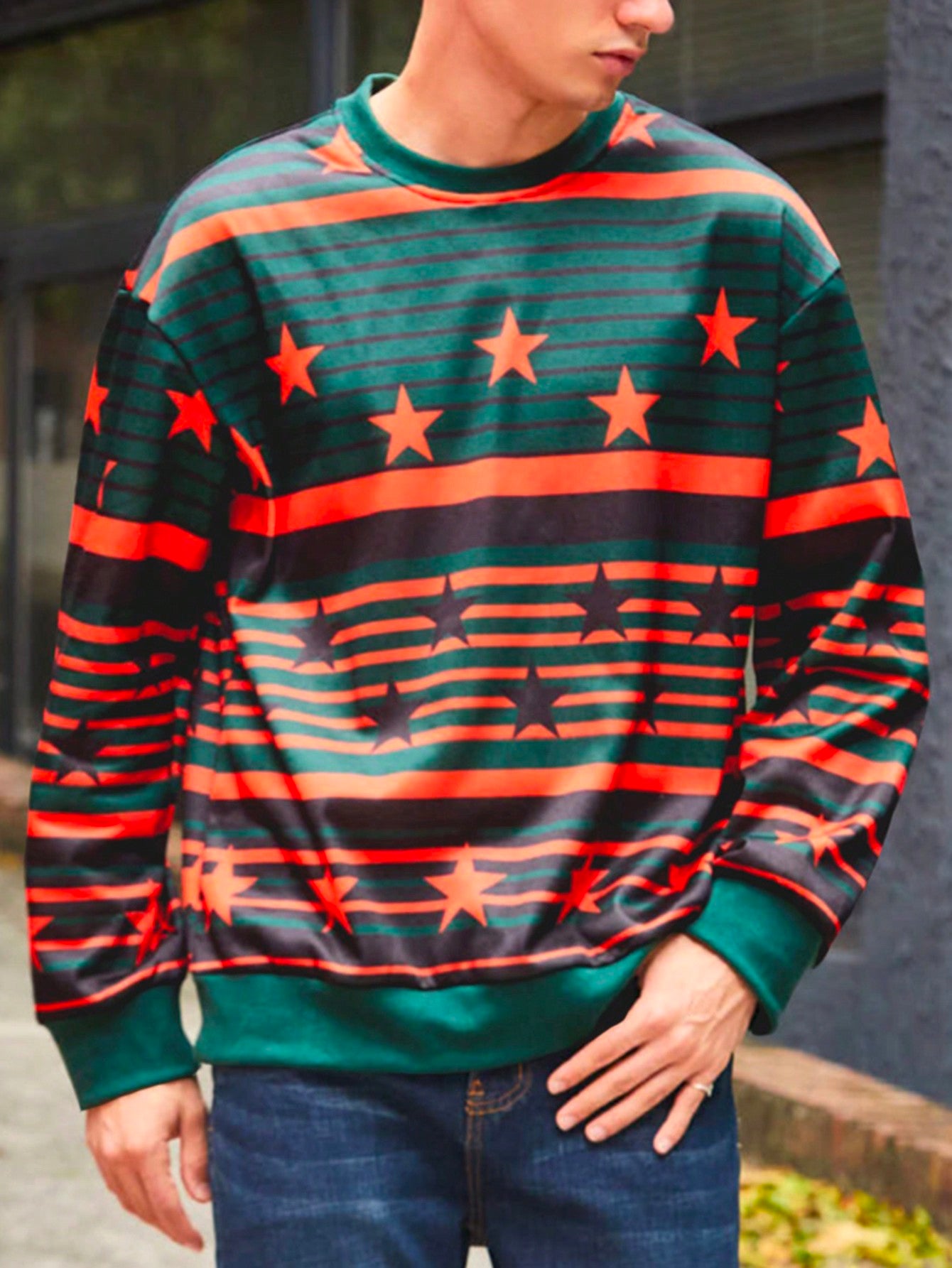 Men Striped & Star Print Pullover