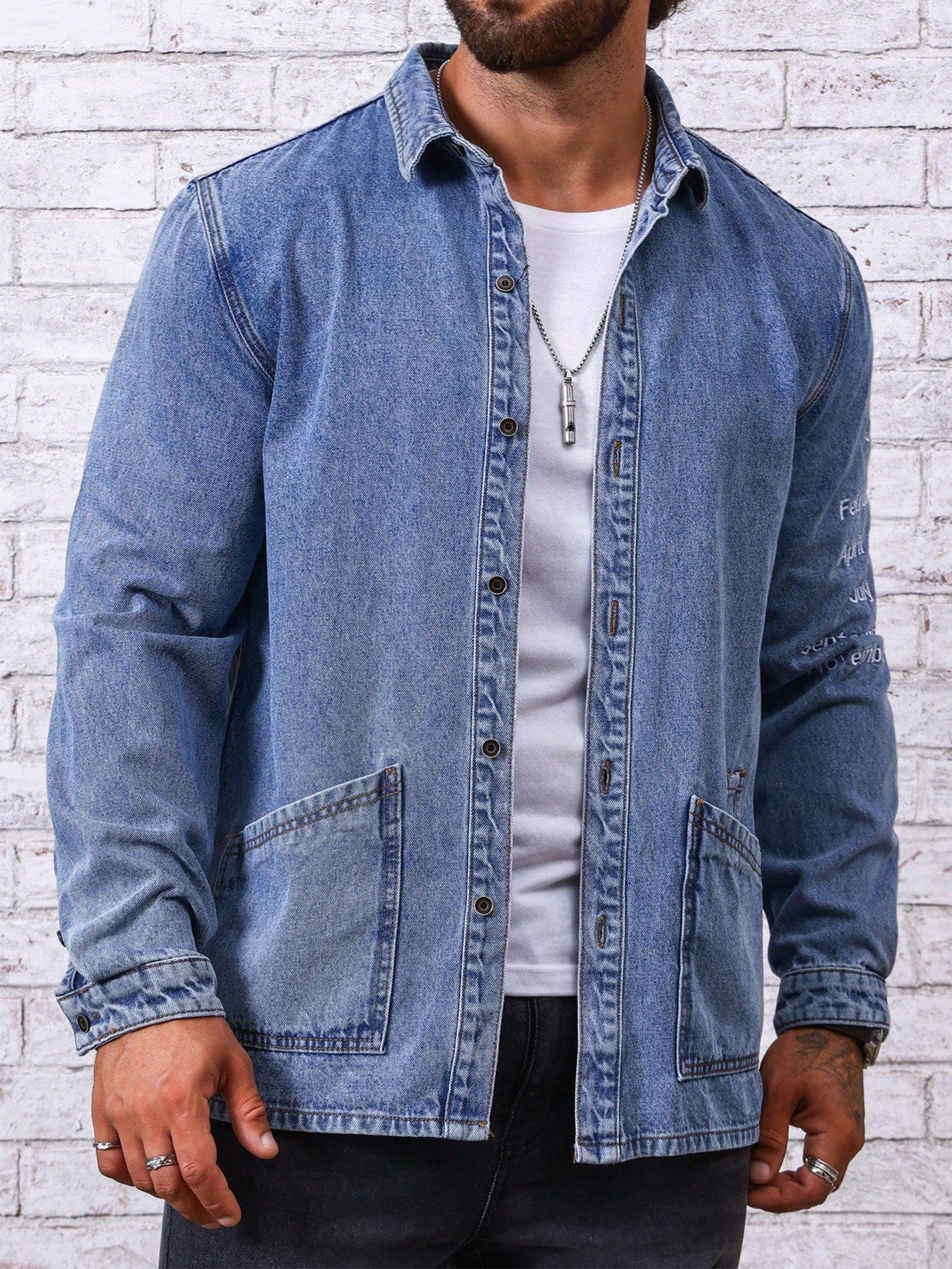 Men Slogan Graphic Dual Pocket Denim Shirt