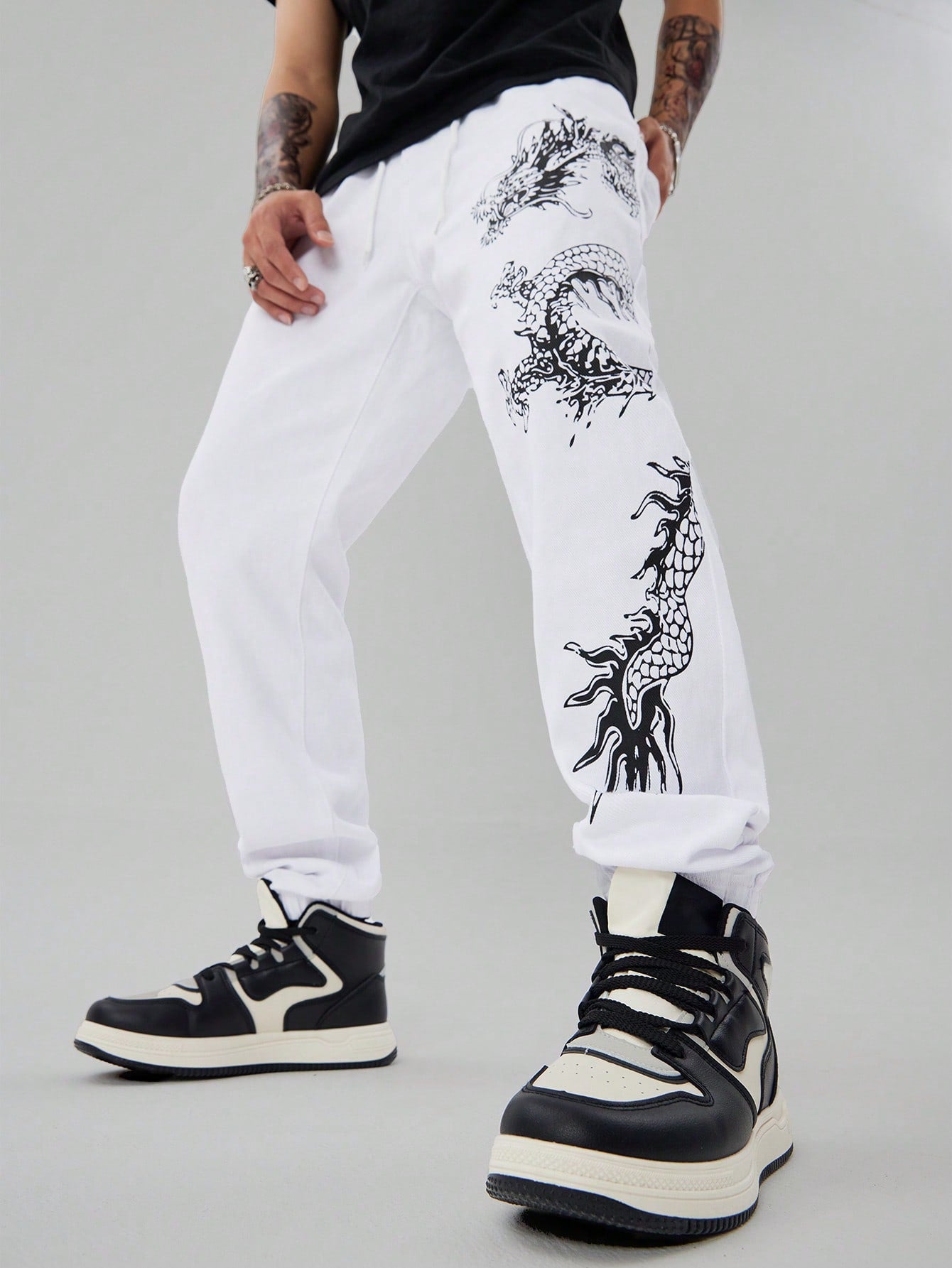 Men Chinese Dragon Print Jogger Jeans