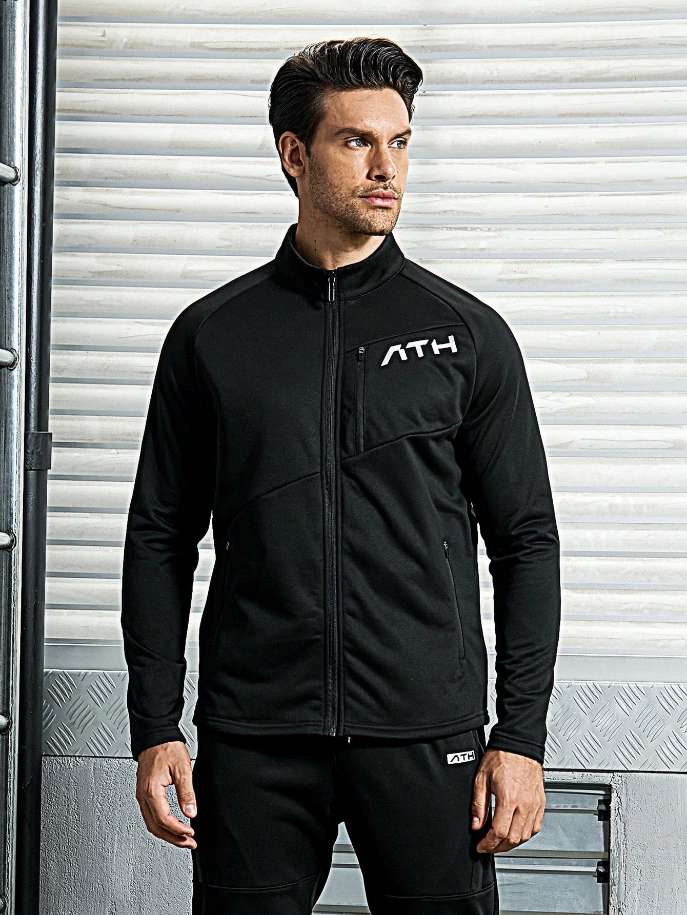 Men Letter Graphic Zip Up Sports Jacket Workout Tops