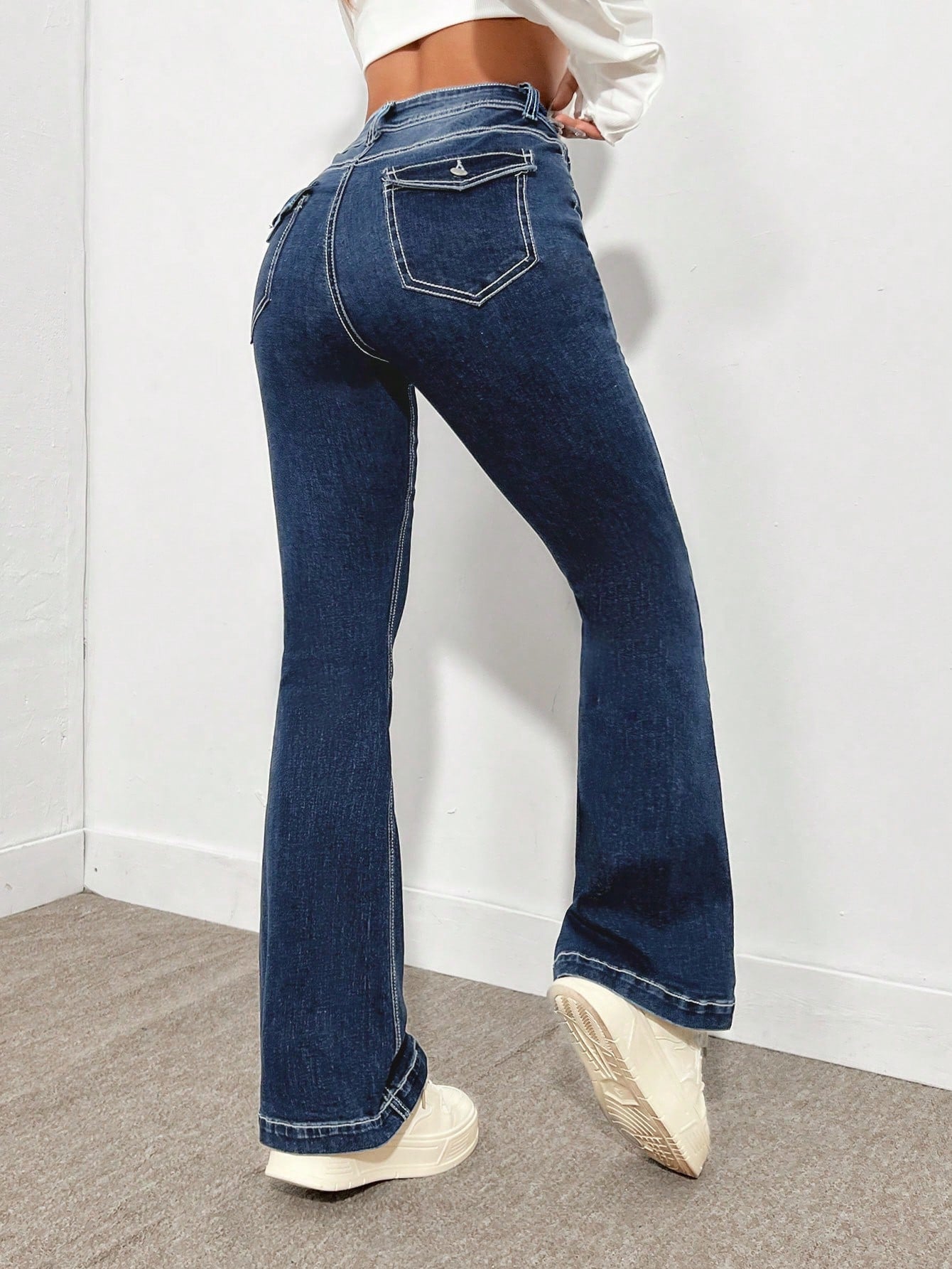 Women's Flare Leg Jeans