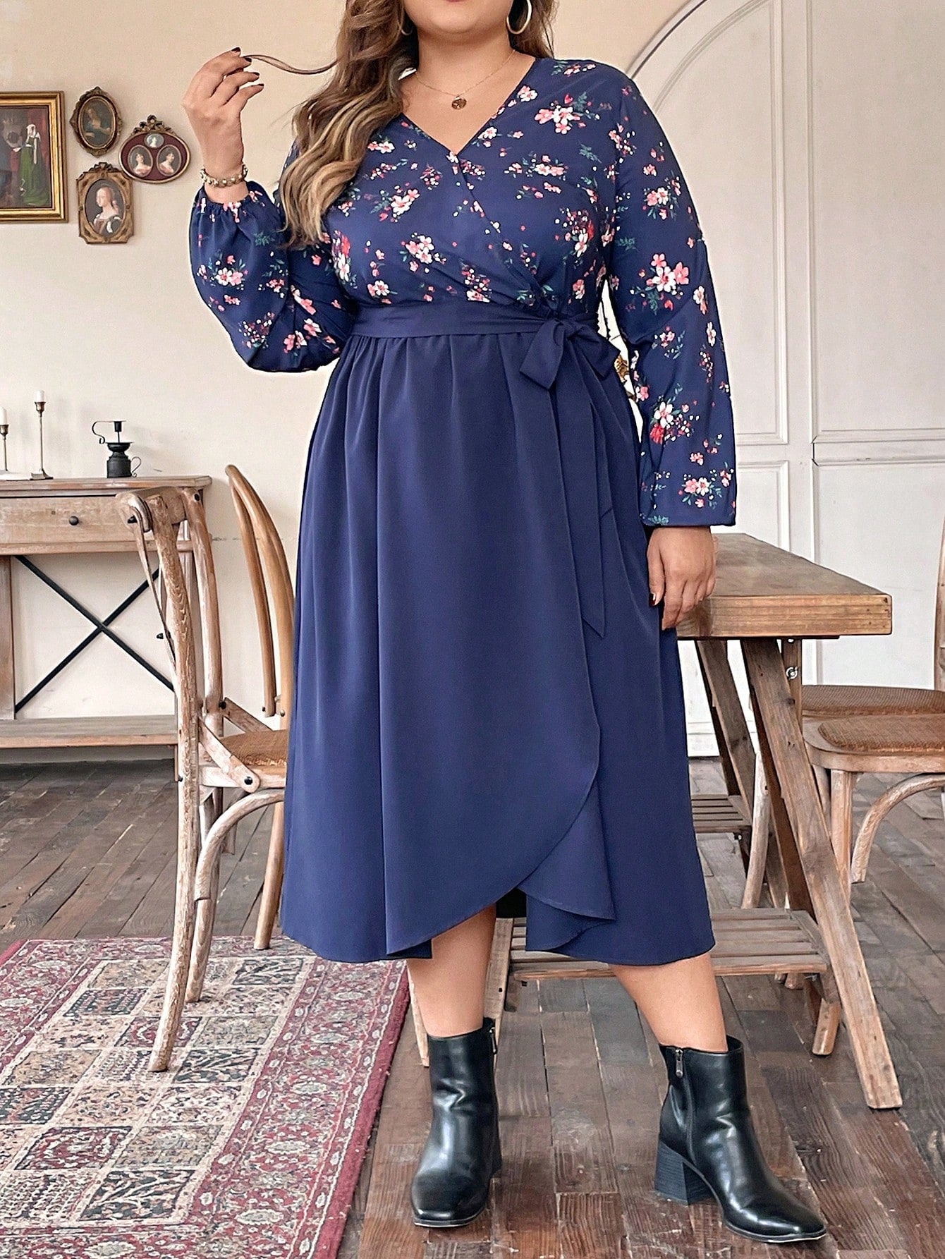 Plus Size Flower Print Dress With Tie Design