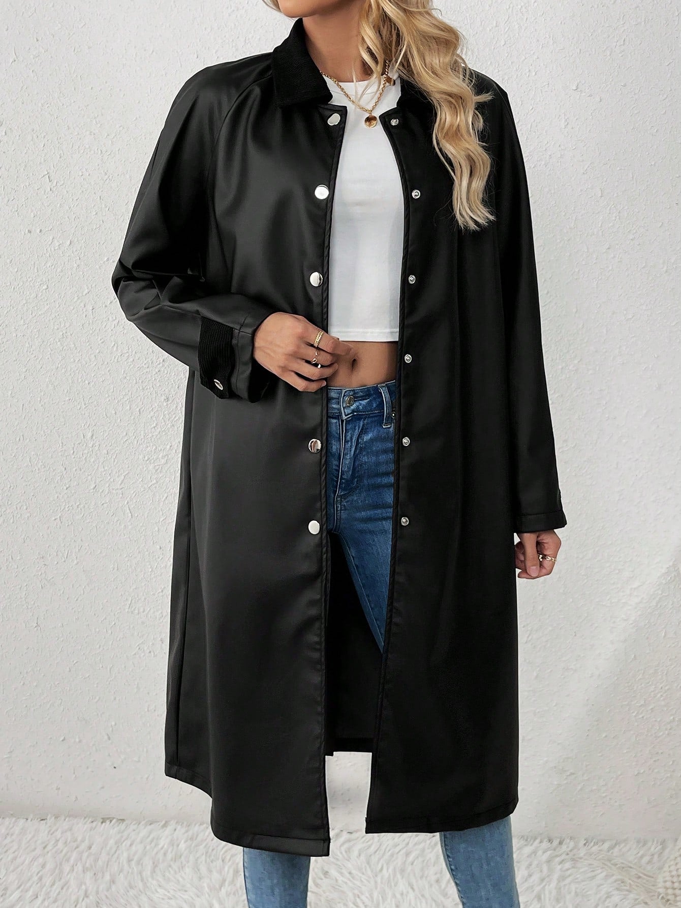 Black Notched Collar Single Breasted Windbreaker Coat With Raglan Sleeves