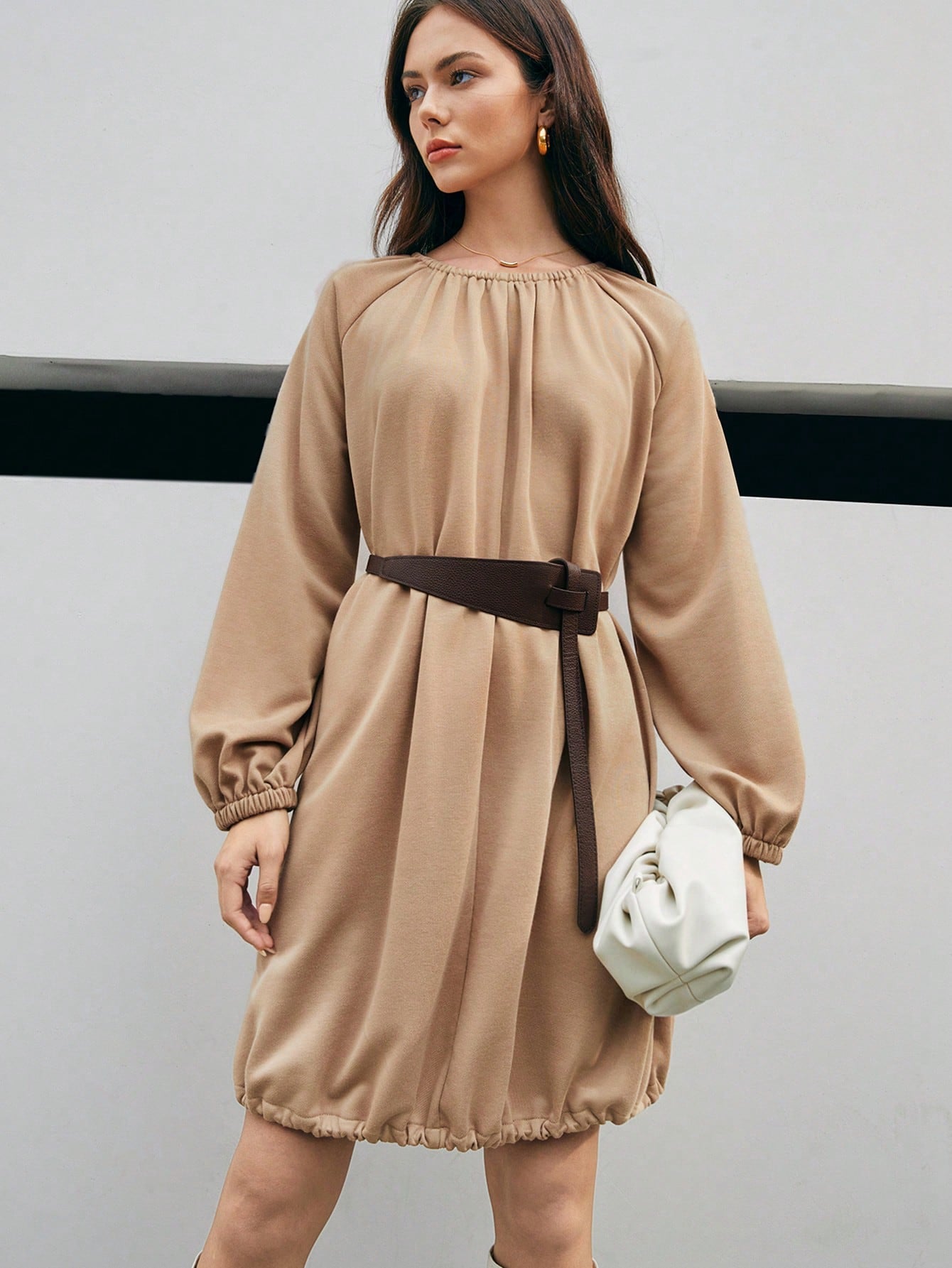 Women's Loose Round Neck Lantern Sleeve Dress Without Belt