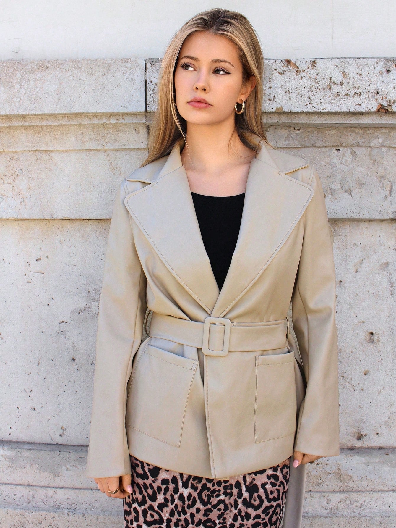 Women'S Lapel Collar Belted Jacket With Pointed Hem