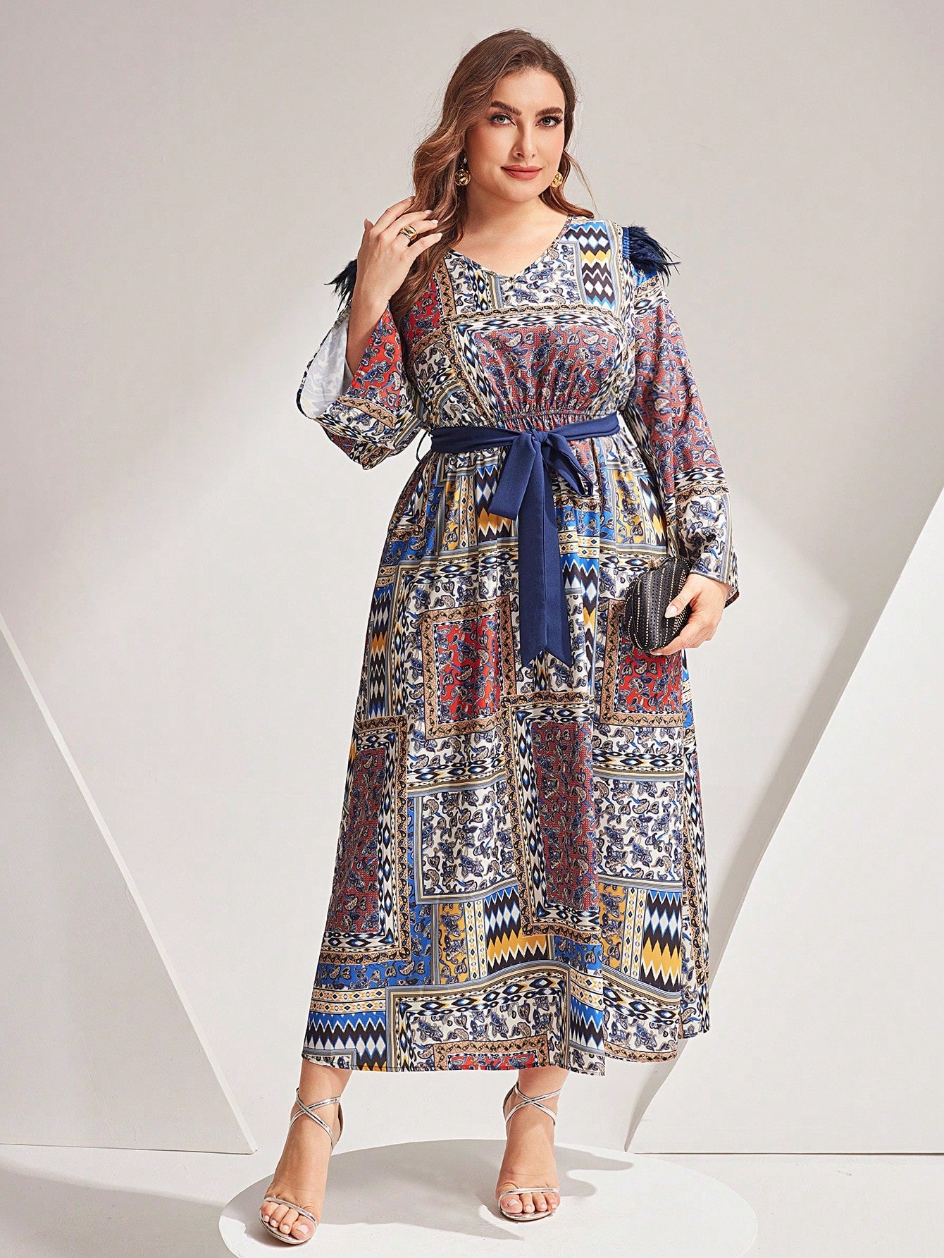 Women's Plus Size Patchwork Belted Dress With Random Printed Pattern