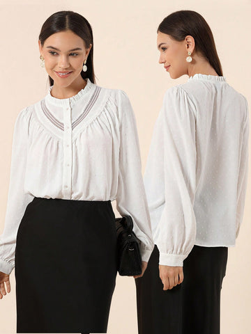 Women'S Shirt With Peter Pan Collar And Button Front