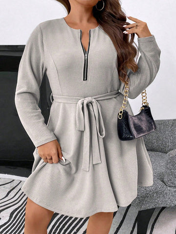 Plus Size Solid Color Ribbed Knit Dress With Front Zipper And Belt