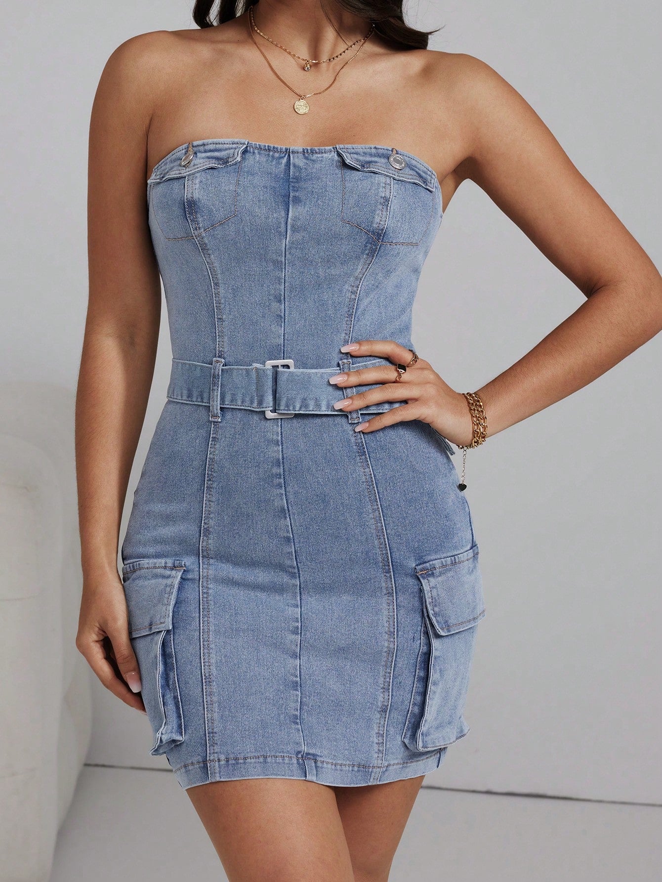 Women'S Denim Strap Dress With Pockets