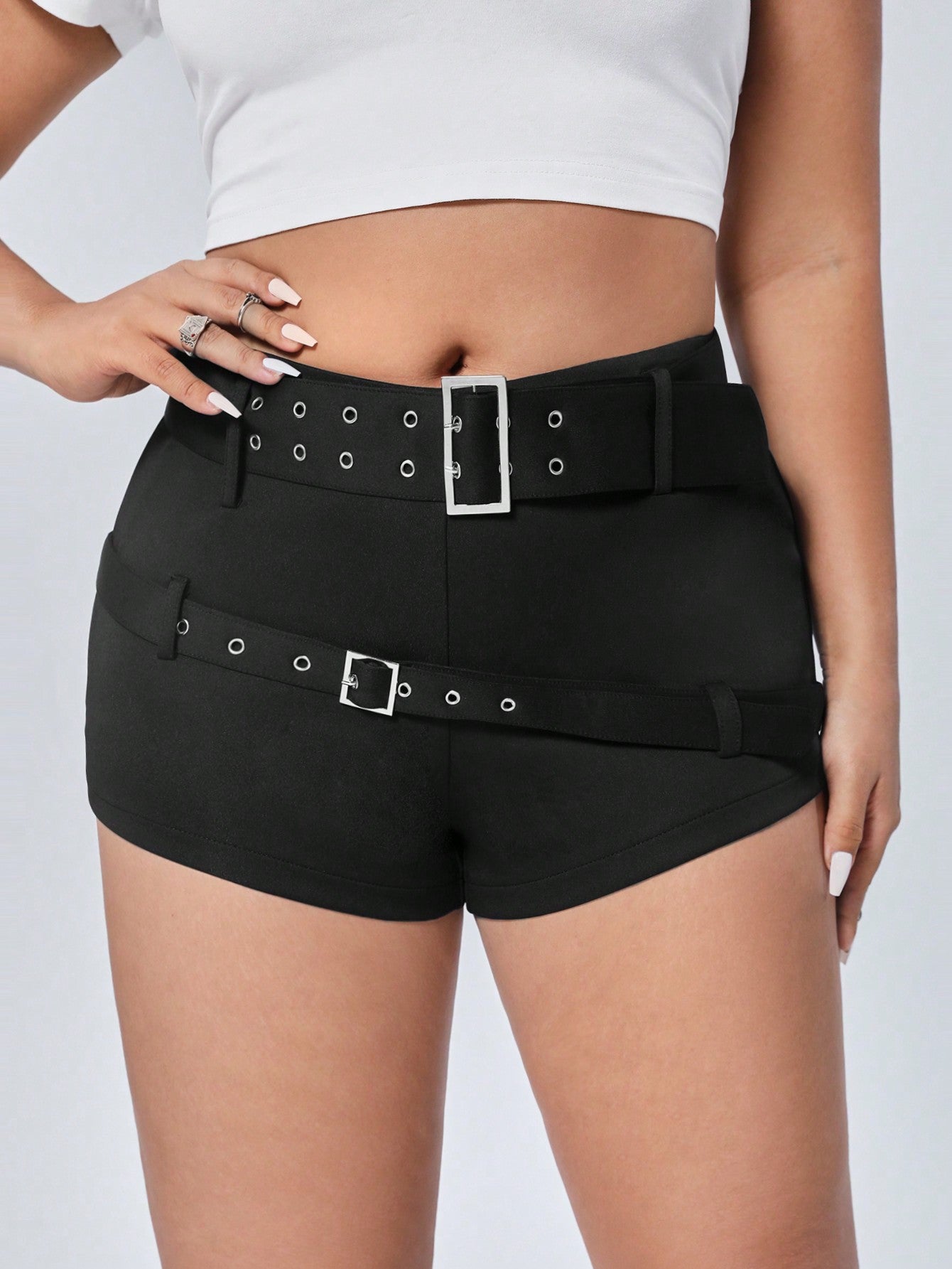 Plus Size Slim Fit Belt Detail Ultra Summer Short Black Shorts