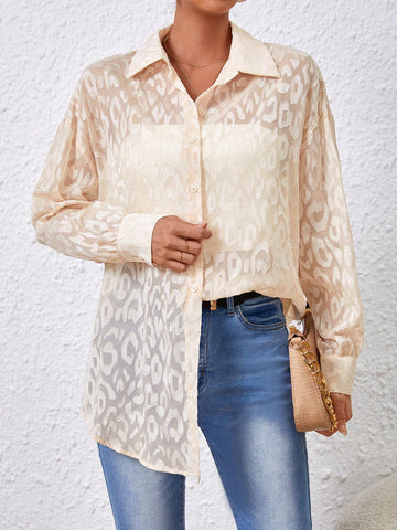 Ladies' Leopard Pattern Jacquard Long Sleeve Shirt