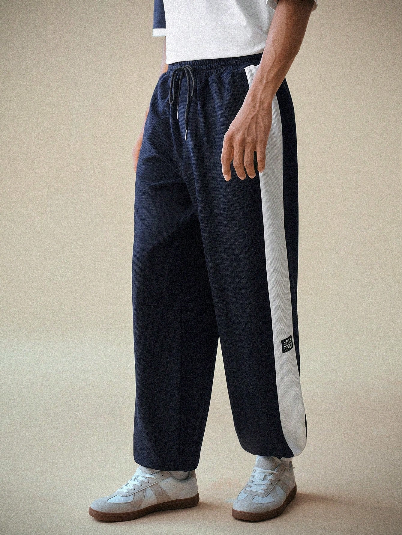 Men's Letter Patch Contrast Color Drawstring Jogger Pants