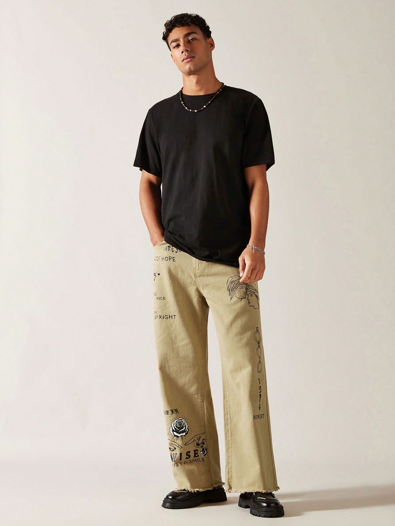 Men'S Flower & Slogan Print Bell-Bottom Jeans