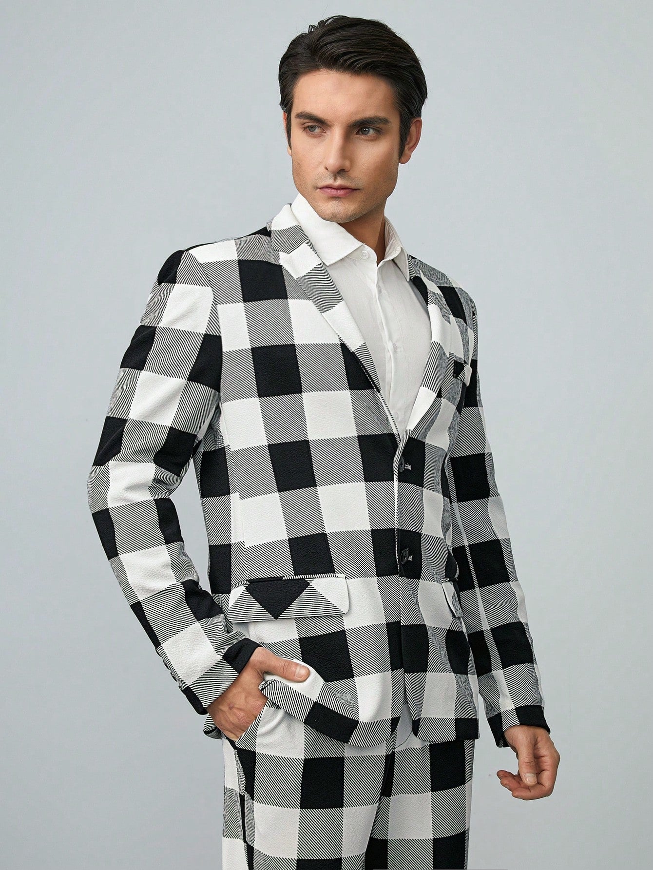 Men's Knitted Blazer Jacket With Notched Lapel Collar And Plaid Pattern