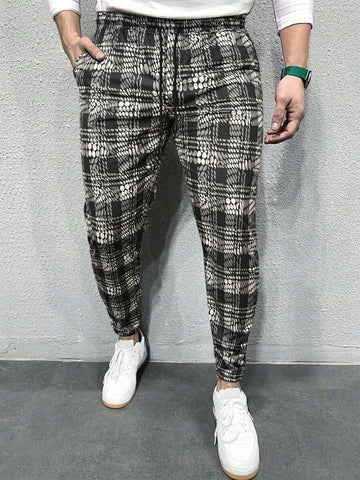 Men's Plaid Tapered Cargo Sweatpants